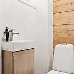 Dinbnb - History Meets Modern I 3-story House Prázdninový dům