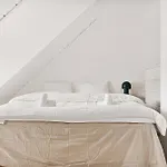 Dinbnb - History Meets Modern I 3-story House