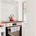 Dinbnb - History Meets Modern I 3-story House Prázdninový dům