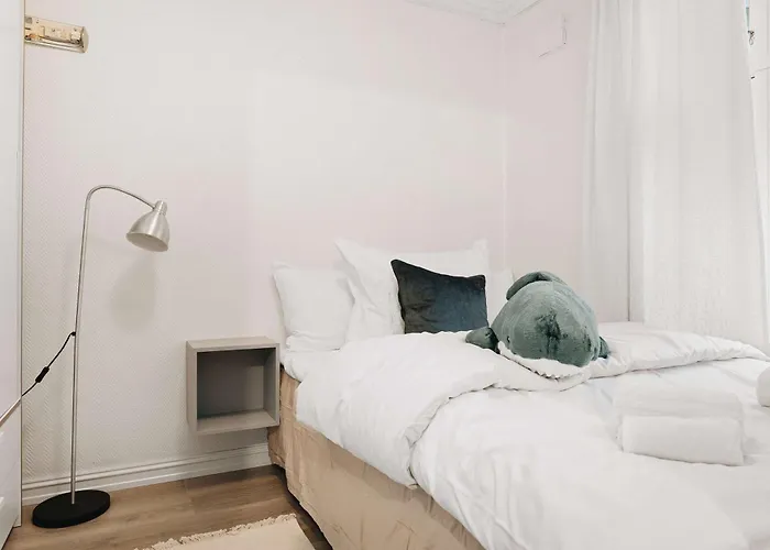 Casa vacanze Dinbnb - History Meets Modern I 3-story House