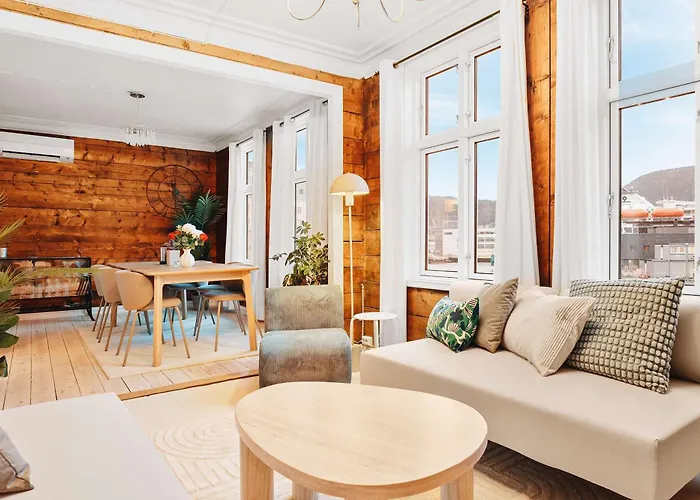 Dinbnb - History Meets Modern I 3-story House Bergen